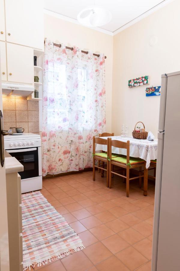 Panos House Apartment